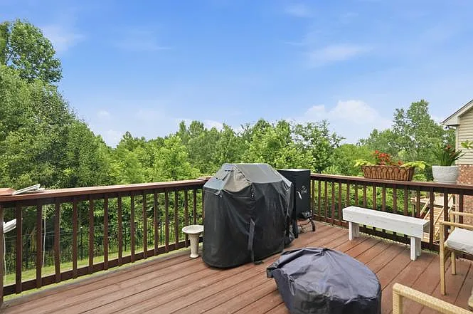 8012 Mandan Dr — Photo 23