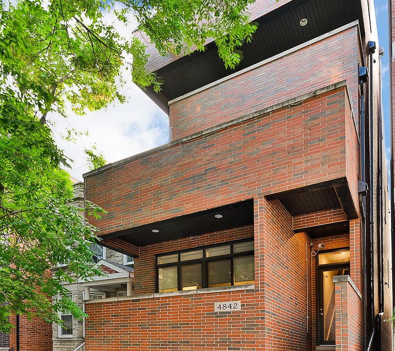 1st image of 4842 N Damen Ave APT 2