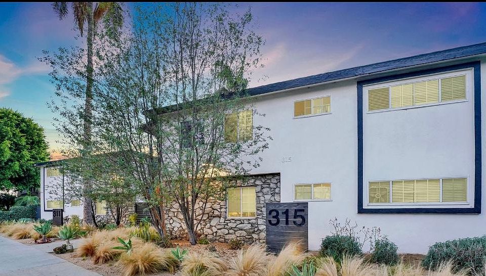 1st image of 311 Junipero Ave APT 1