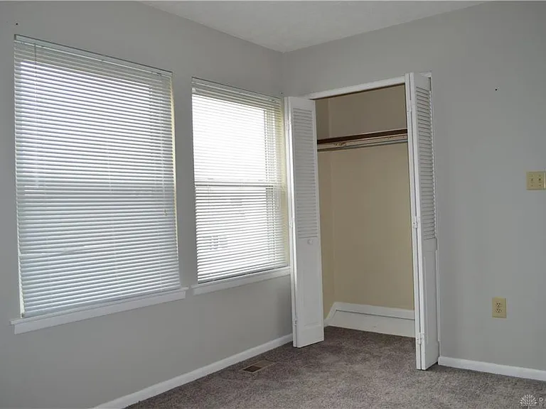 1215 Robbins Run Ct — Photo 17