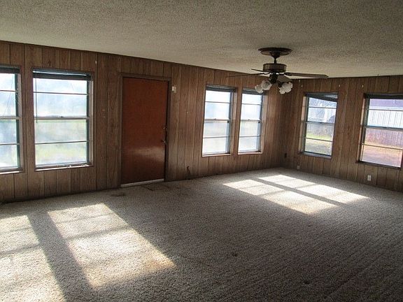 5th image of 4708 Ira St