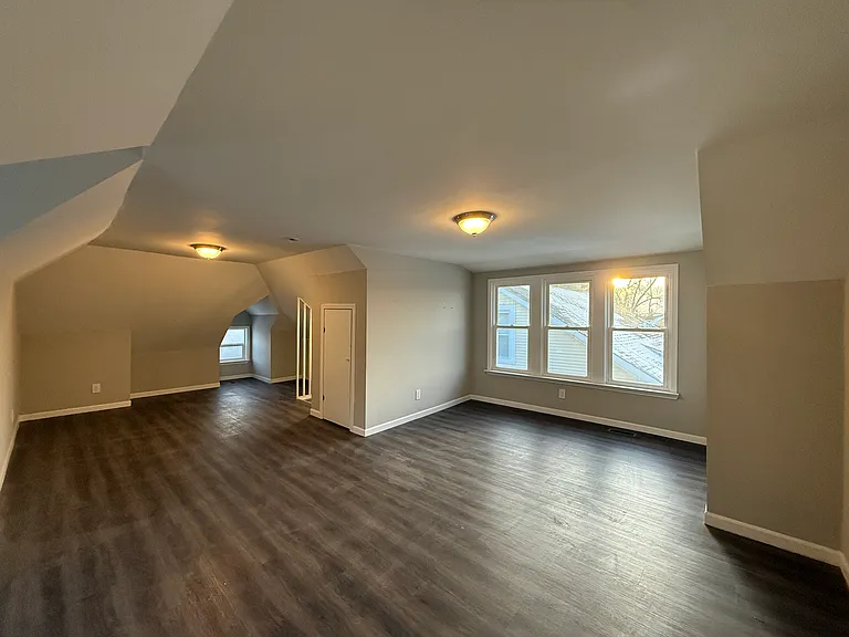 349 Westminster St — Photo 19