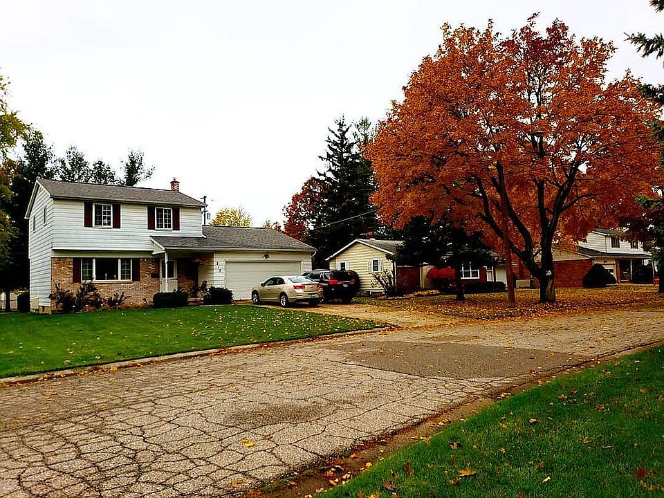 1st image of 717 Baywood Ln