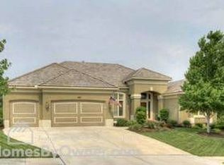8838 Vista Dr, Lenexa, KS 66220