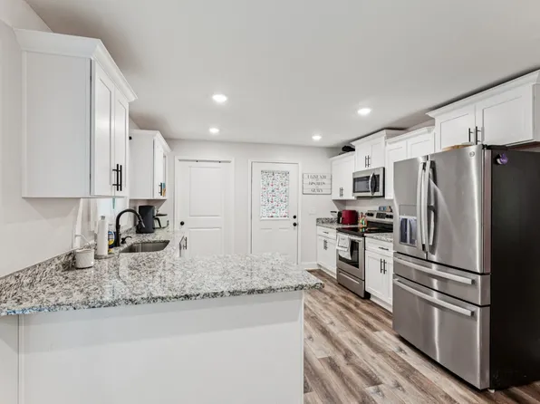 132 Hillwood Dr, Carthage, TN 37030