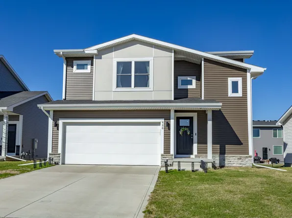 626 NE Hunter Dr, Ankeny, IA 50021
