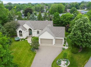 3900 Donegal Way, Eagan, MN 55122