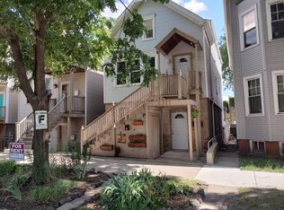 2321 W Barry Ave, Chicago, IL 60618