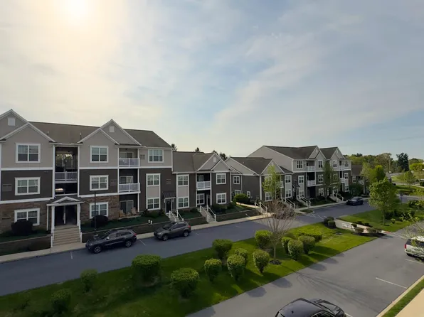 Holly Tree Apartments