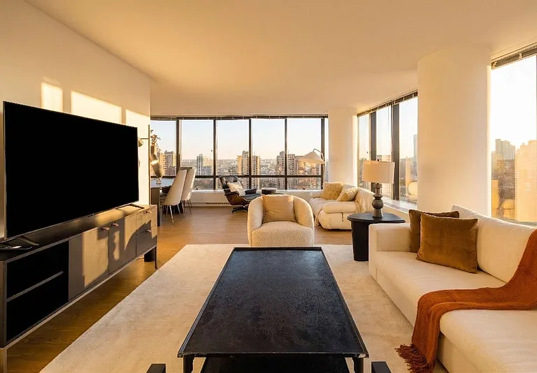 525 E 72nd St #17FG — Photo 14