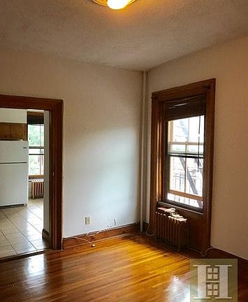3rd image of 326 Cumberland St APT 3