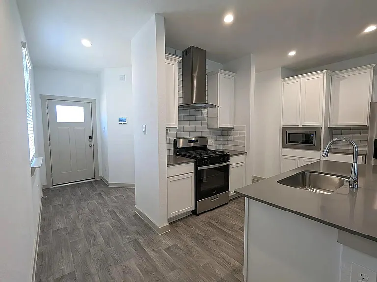 12808 Tokenhouse Ln — Photo 8