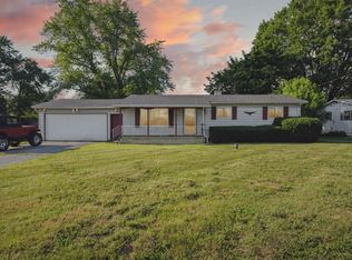 6241 Mockingbird Ln, Flint, MI 48506