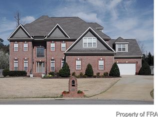 4640 Weaverhall Dr, Fayetteville, NC 28314
