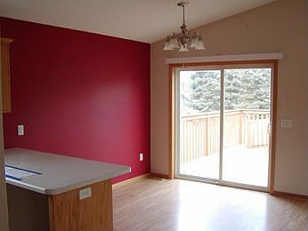 3rd image of 700 6th Ave N