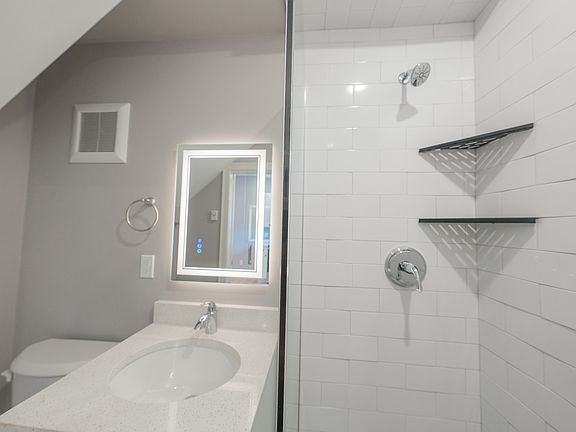 5th image of 47 Union St #3-5