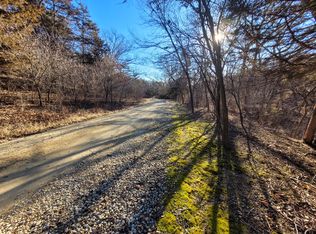 620 S Scenic Dr, Manhattan, KS 66503
