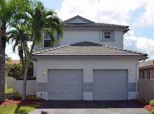 2060 NW 188th Ave, Pembroke Pines, FL 33029