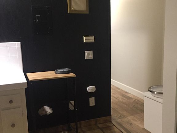 3rd image of 14215 Burbank Blvd APT 3