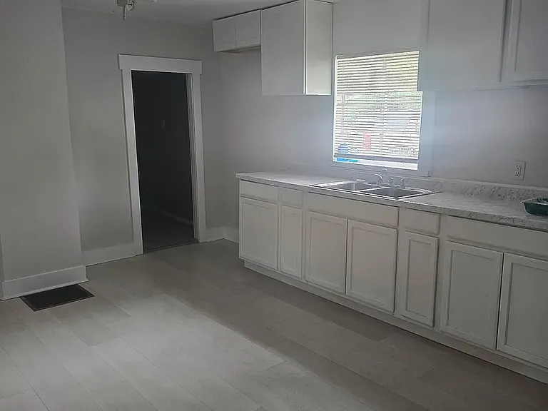 2825 SW Jefferson Ave — Photo 20