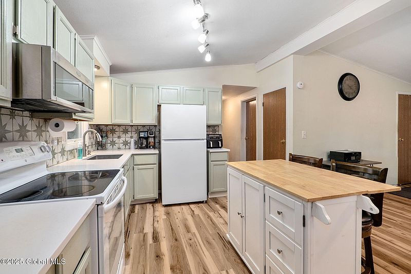 3rd image of 57 Brookside Acres Lane