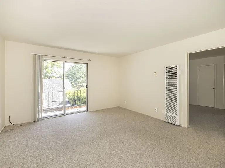 314 College Ave #1-6 — Photo 3