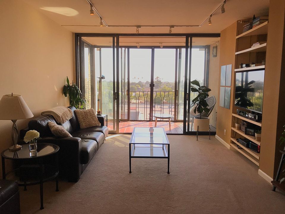 1st image of 555 Laurel Ave APT 530