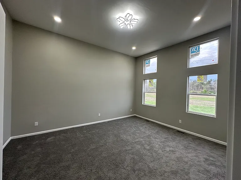 8885 Peters Rd — Photo 10
