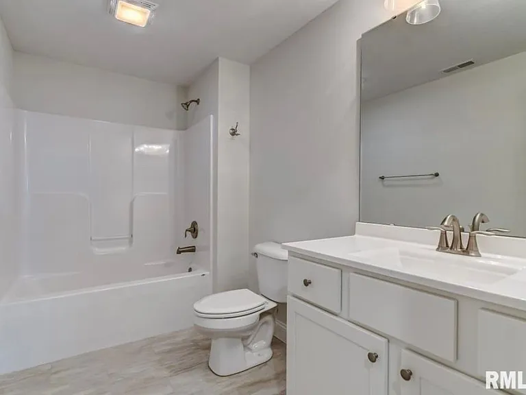1811 Spartan Dr — Photo 31