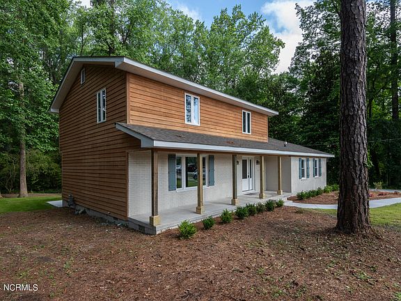 5th image of 2808 Evans Street