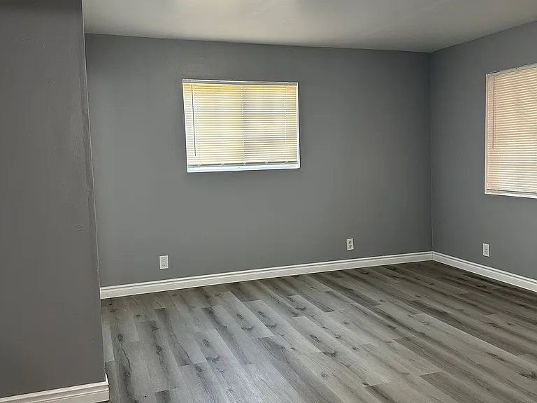 1314 Laurelwood Dr — Photo 7