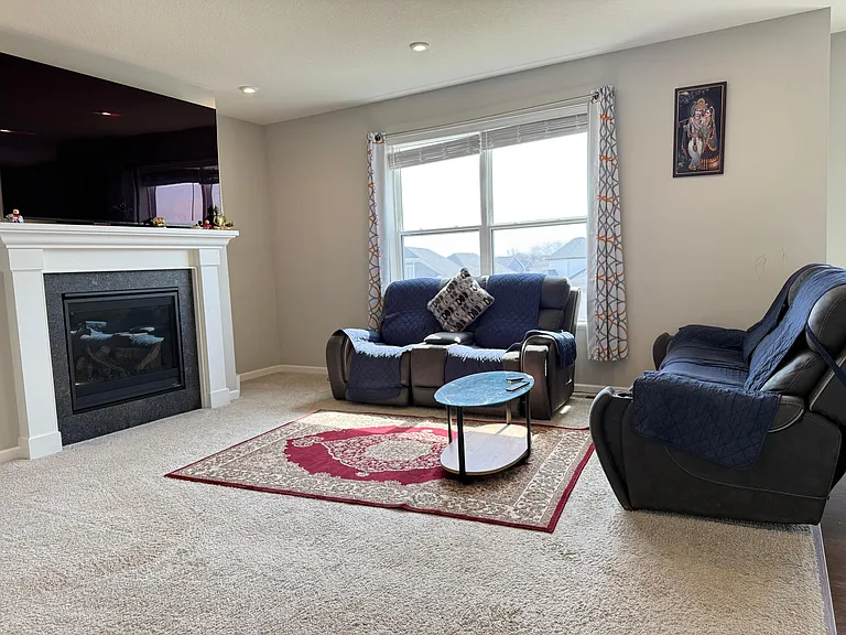 1866 Spring Creek Dr — Photo 6