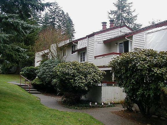 2nd image of 14200 NE 171st St #105