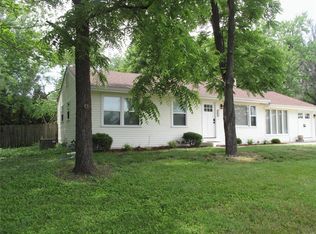 213 Old Ballwin Rd, Ballwin, MO 63021