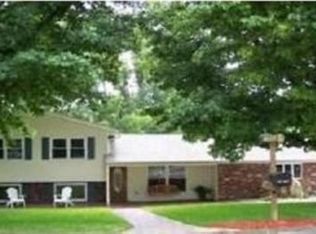 24 Loma Ln, Belleville, IL 62223