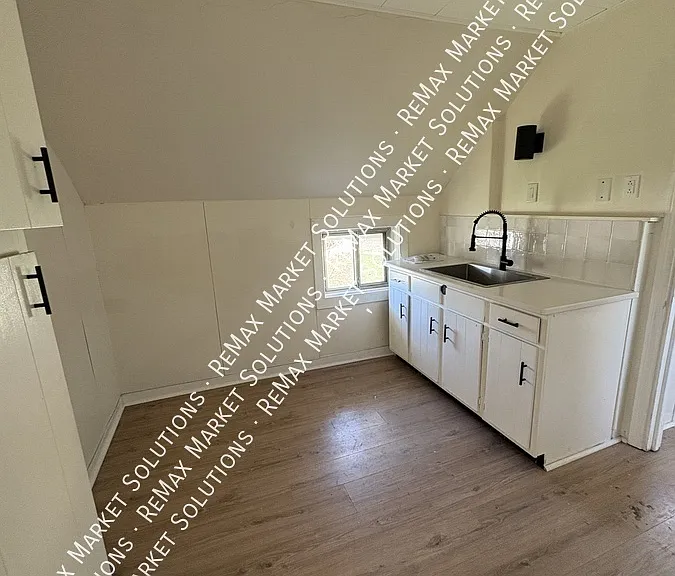 418 W 17th St #2 — Photo 12