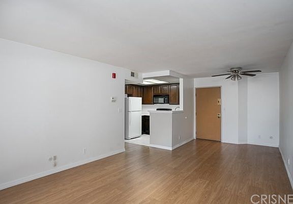 2nd image of 22100 Burbank Blvd Unit 245E