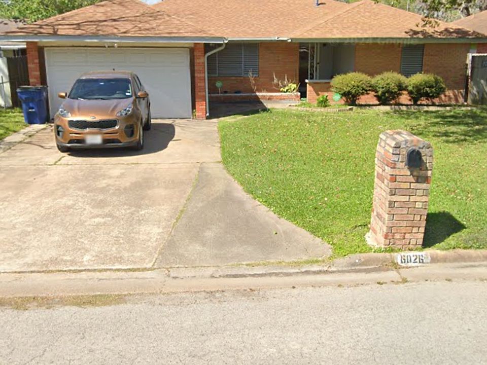 1st image of 6026 Diamond Ct