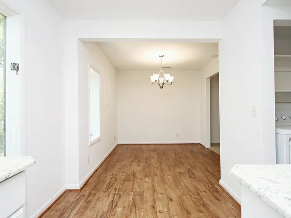 1609 Amherst St #A, Charlottesville, VA 22903