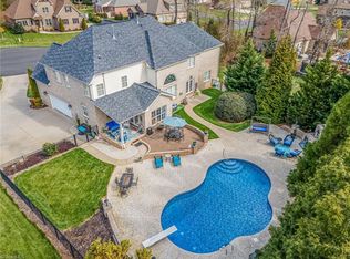 8905 Pepper Ct, Oak Ridge, NC 27310