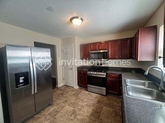 5th image of 4773 Bryant Dr