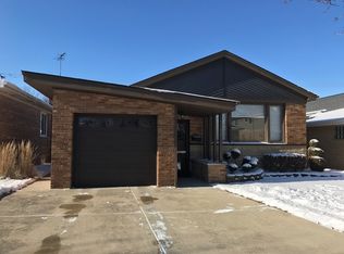 5742 S Rutherford Ave, Chicago, IL 60638