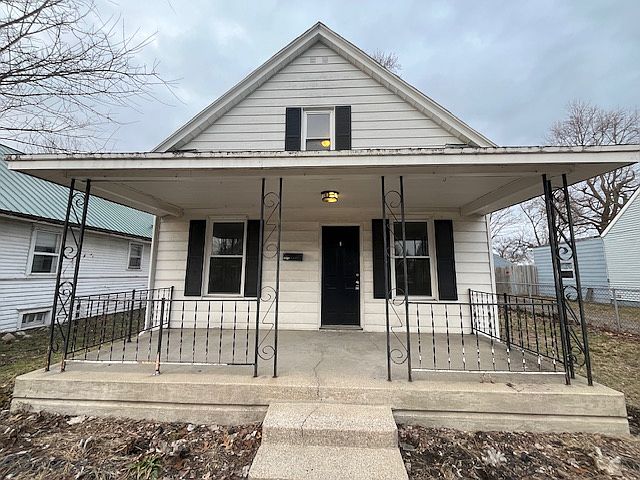 1st image of 1353 E Dayton St