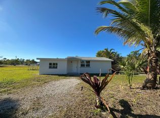5493 Avenue B, Bokeelia, FL 33922