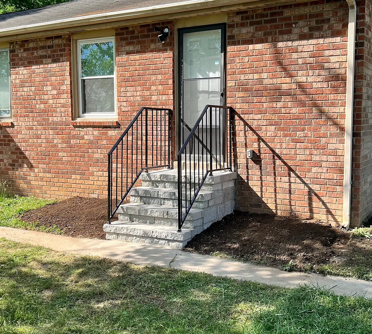 1 bed, 450 sqft, $1,100 — Photo 1