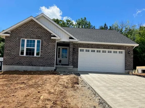 338 N Thomas St, De Soto, MO 63020