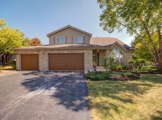 1904 Pebble Beach Dr, Plainfield, IL