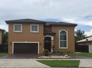 9012 NW 167th St, Miami Lakes, FL 33018