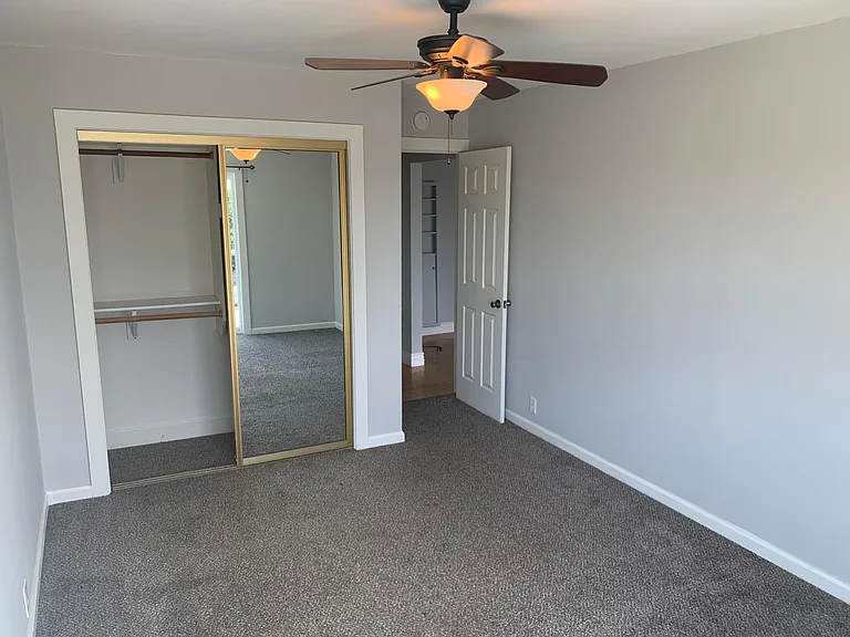 140 Walker Dr — Photo 8