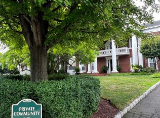 5 Elmcrest Ter APT 9, Norwalk, CT 06850